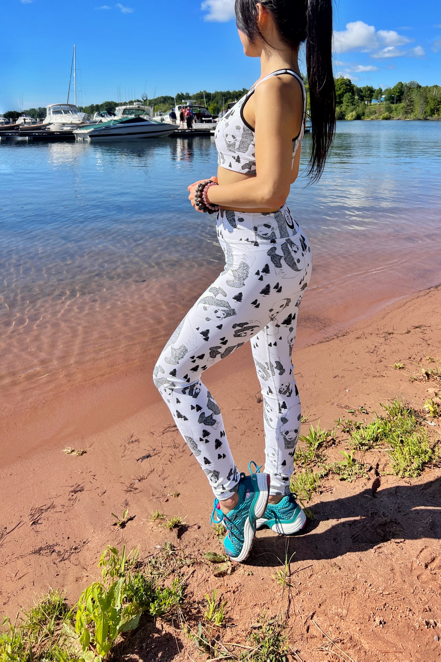 Panda Pattern Yoga Leggings --- Pure White