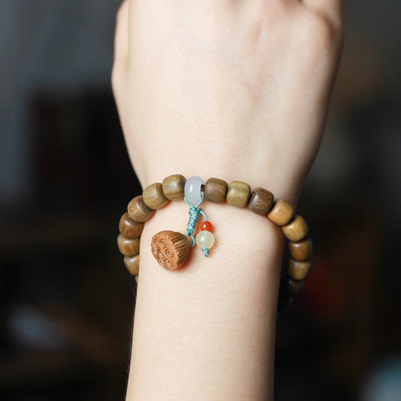 Green Sandalwood with Jade and Lotus Seed Pod Pendant Bracelet